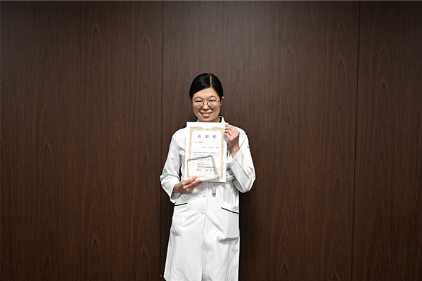 令和7年度医科研修医・歯科研修医・薬剤師レジデント修了式/令和7年度ベスト研修医等授与式3