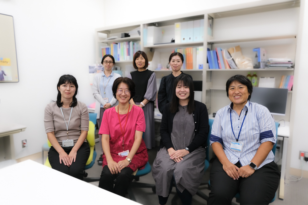 写真:データマネジメント室_集合写真