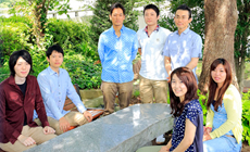 眼科医を目指す学生へ