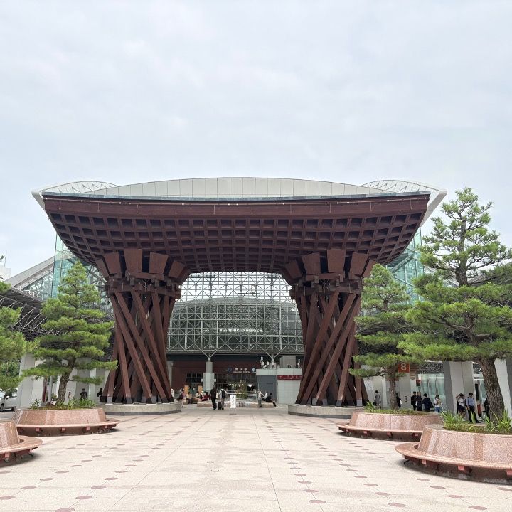 金沢駅の鼓門
