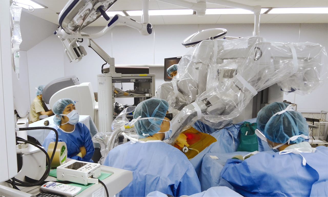 写真:ロボット手術の様子
